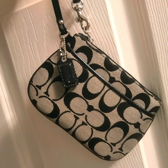 Coach Handbags - BNWOT Signature Coach wristlet